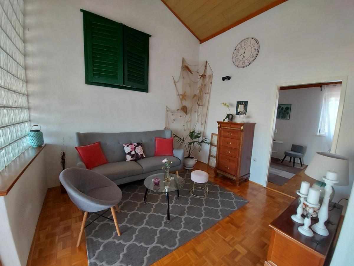 Apartments And Rooms Villa Dona Makarska Luaran gambar