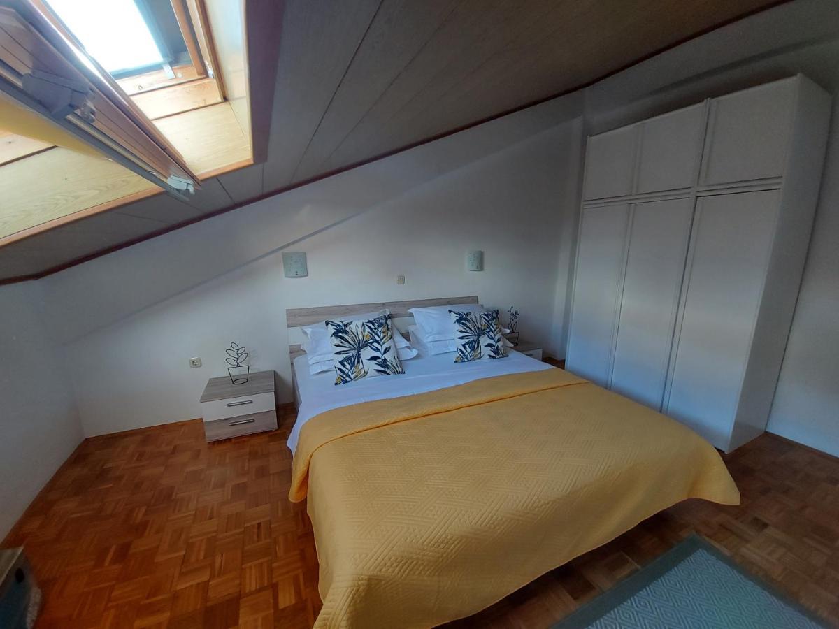 Apartments And Rooms Villa Dona Makarska Luaran gambar