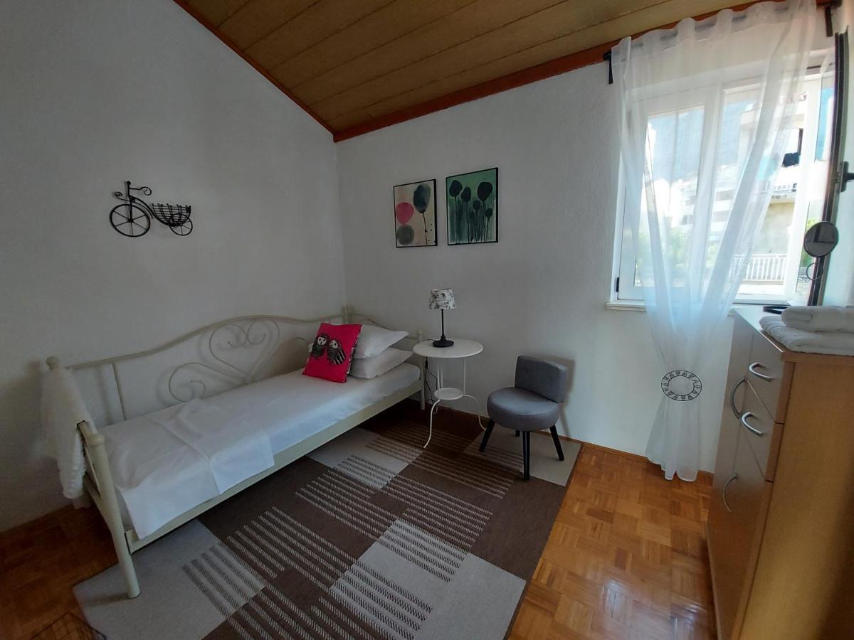 Apartments And Rooms Villa Dona Makarska Luaran gambar