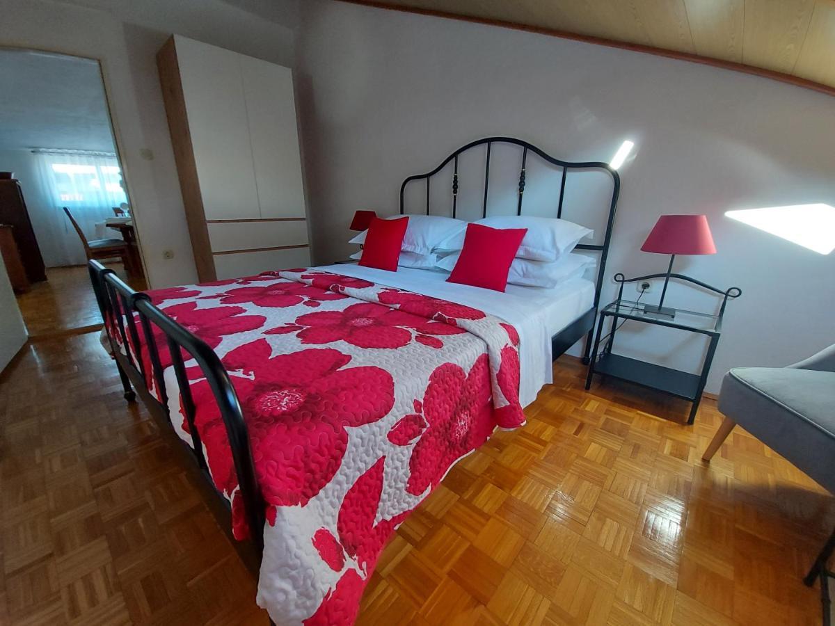 Apartments And Rooms Villa Dona Makarska Luaran gambar