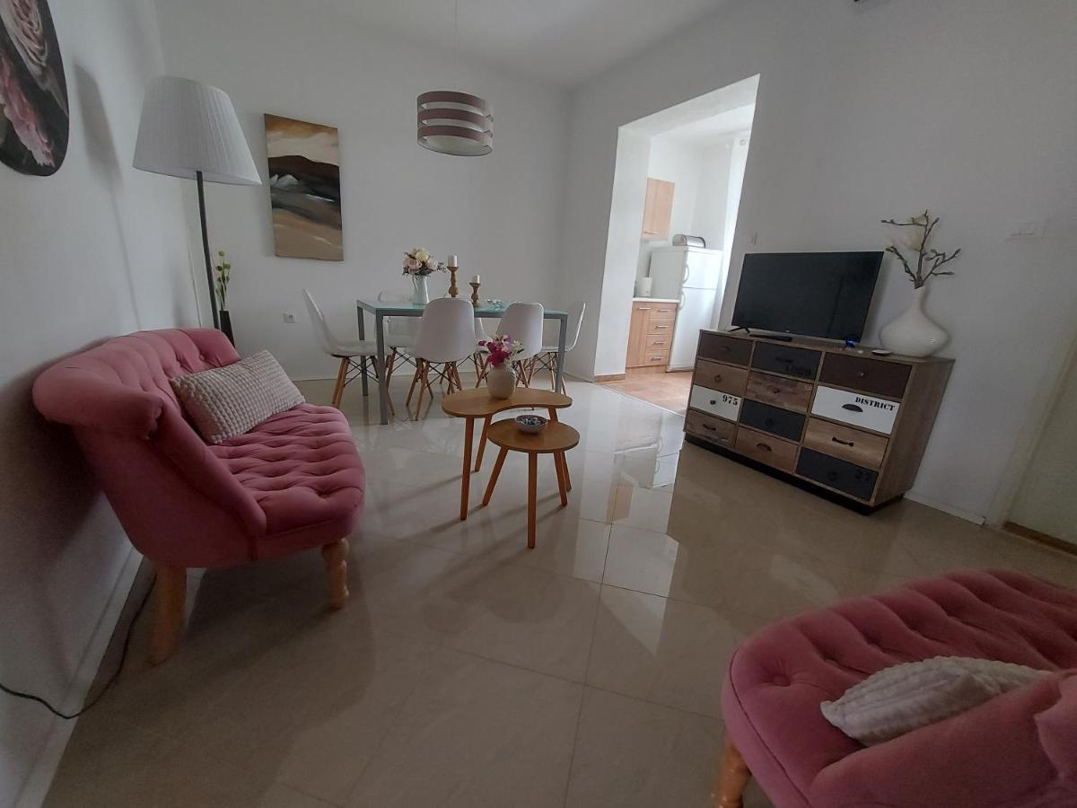 Apartments And Rooms Villa Dona Makarska Luaran gambar