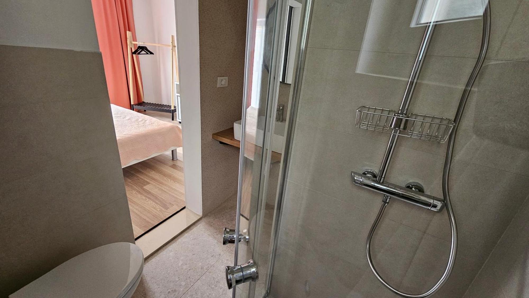 Apartments And Rooms Villa Dona Makarska Luaran gambar