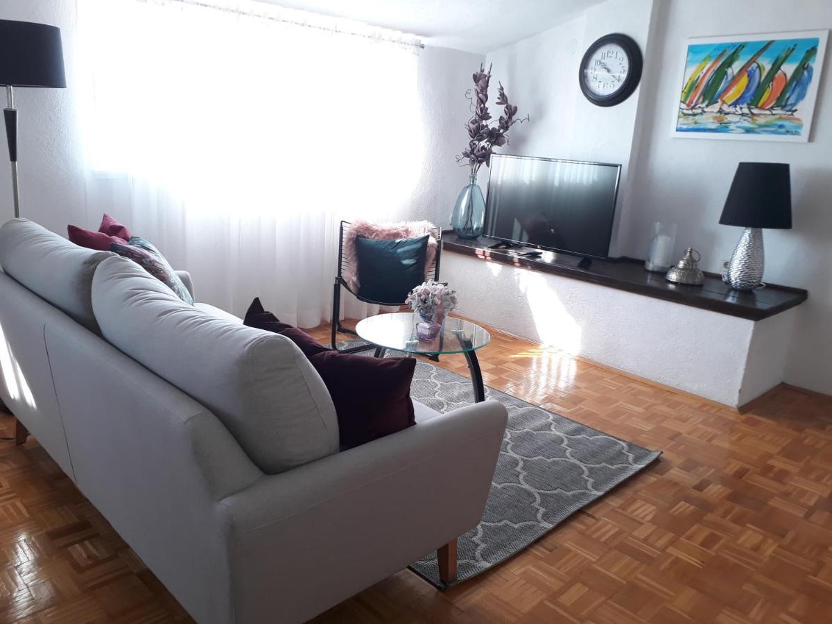 Apartments And Rooms Villa Dona Makarska Luaran gambar